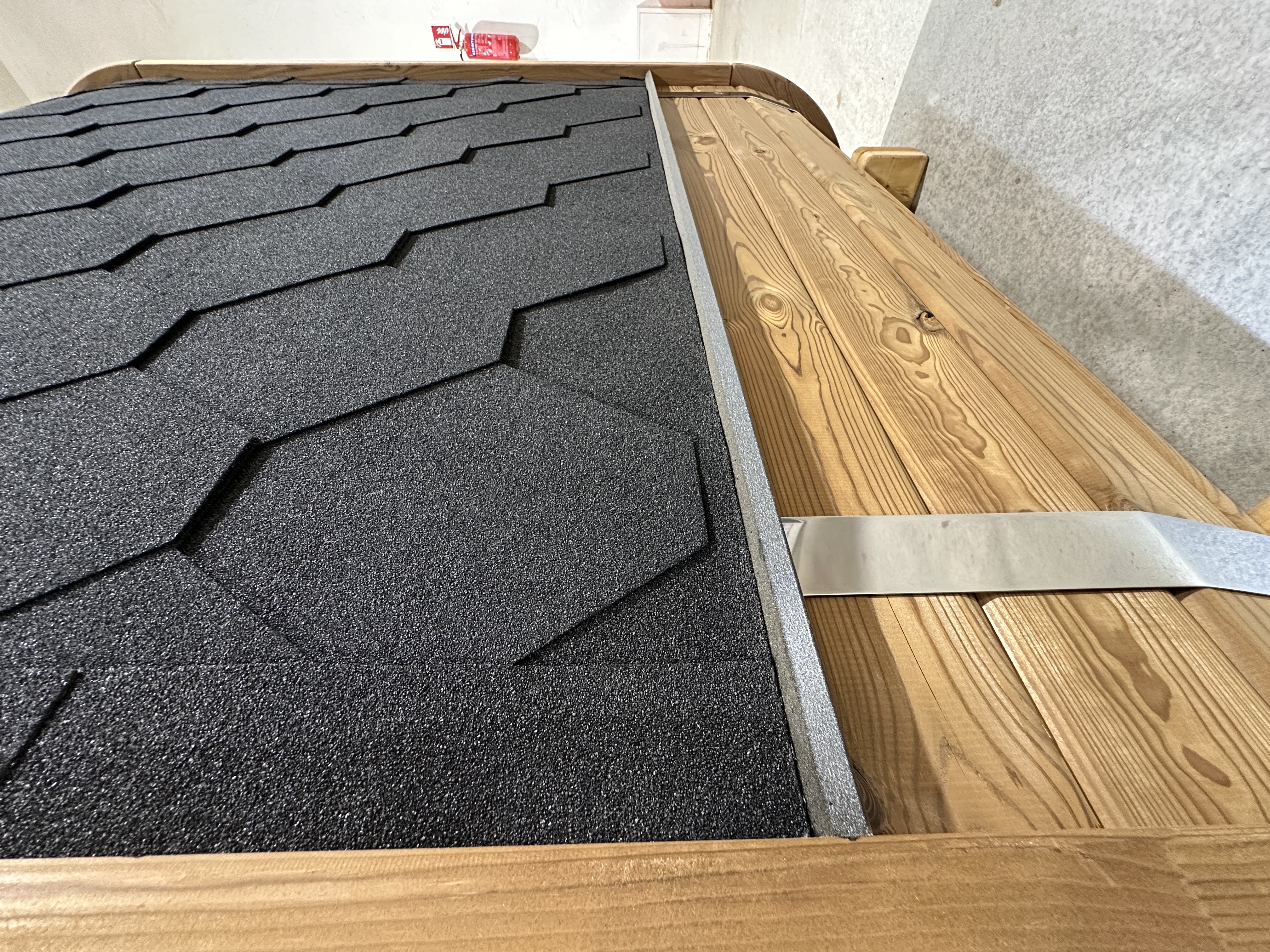 Mini Square Sauna - Kompakte Fasssauna mit Glasfront (Ausstellungsstück)