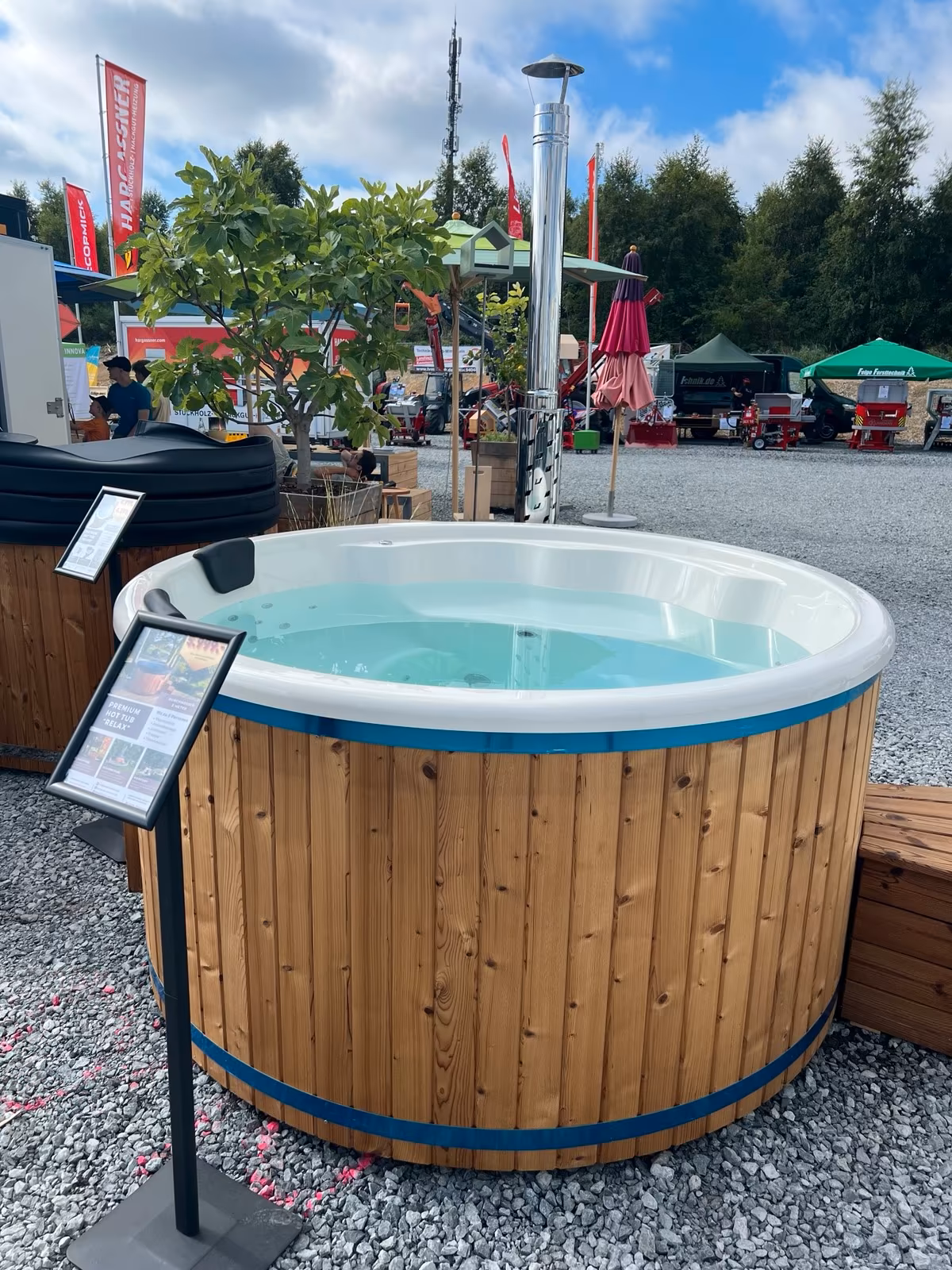 Premium Hot Tub „Relax Gold“ (Weiße Wanne) – unser Bestseller!