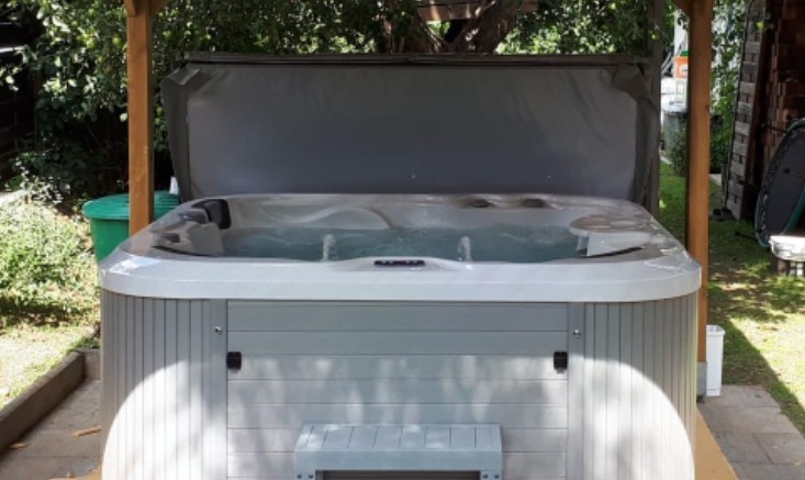 Bluewater Spas, Modell "Savona"